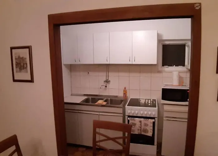 Mladen * Трогір